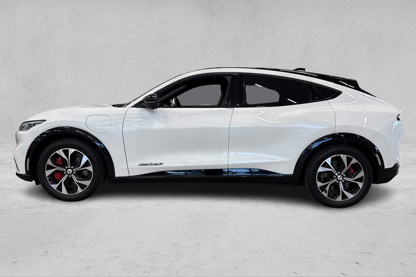 Bilde 2 av Ford Mustang Mach-E Long Range AWD LR /Tekno Pakke/Bang&Olufsen/360°Kam++
