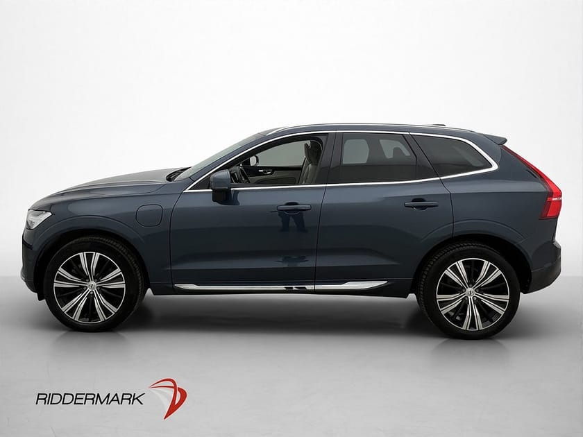 Bild 4 av Volvo XC60 Recharge T6 Core Bright Värmare Drag Pano MOMS