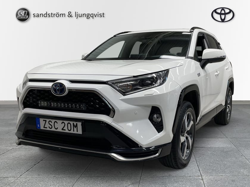 Bild 1 av Toyota RAV4 Plug-in Hybrid 2,5 LADDHYBRID AWD-I X EDITION (DRAGKROK)