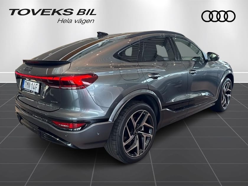 Bild 4 av Audi Q6 Sportback e-tron quattro 315 KW