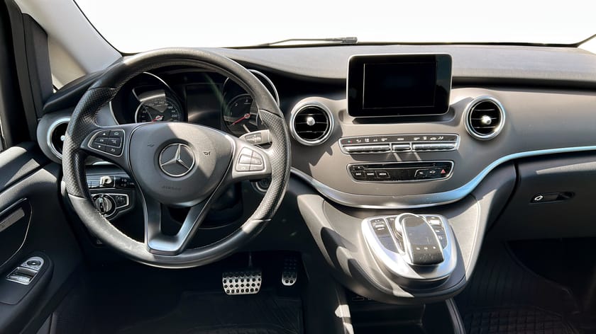 Bild 4 av Mercedes-Benz V 220d 3.1t Avantgarde
