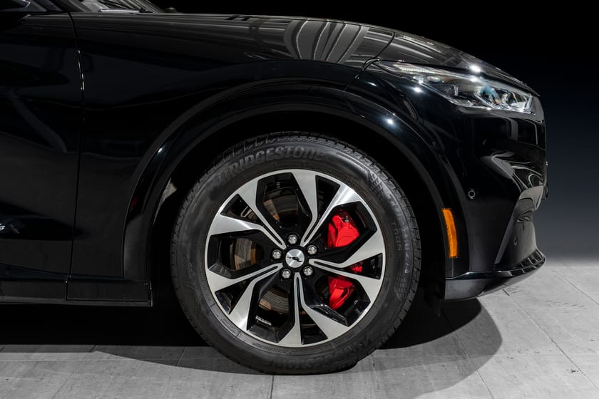 Bilde 5 av Ford Mustang Mach-E Long Range AWD LR AWD| Lav km| B&O| 360K| ACC| Skinn| App-Styring ++