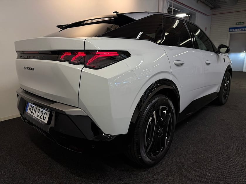 Bild 3 av Peugeot E-3008