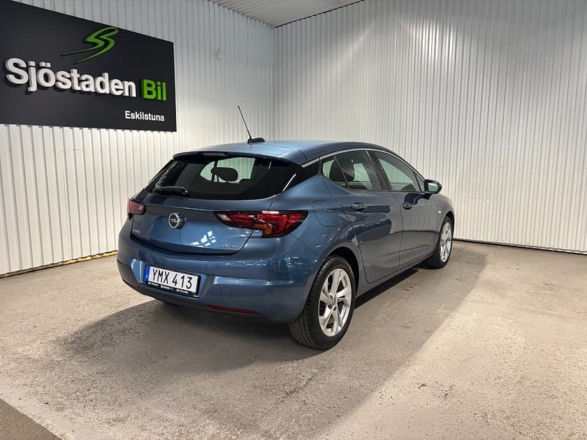 Bild 4 av Opel Astra 1.4 EDIT ecoFLEX Dynamic Parkeringssensorer/Rattvärme