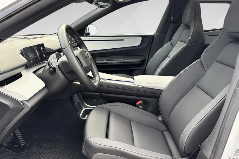 Polestar 4 Long Range Dual motor bilde 8