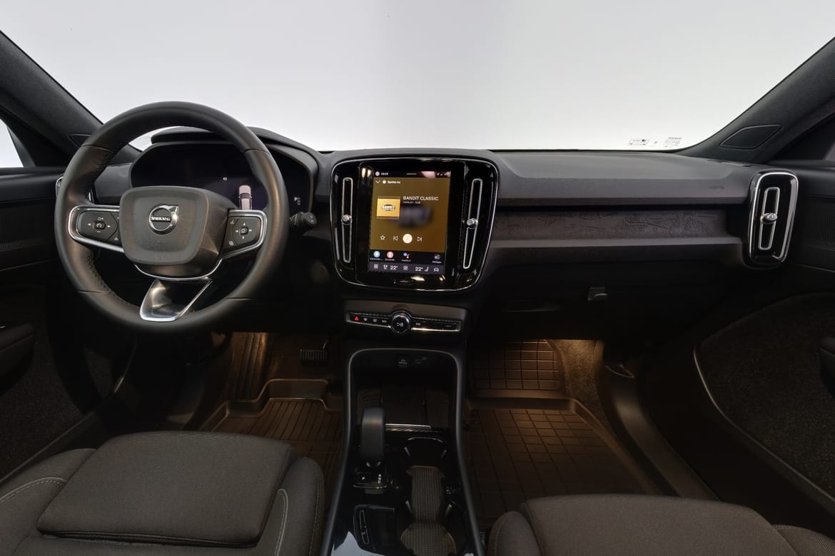 Volvo XC40 2023 - miniatyr 8
