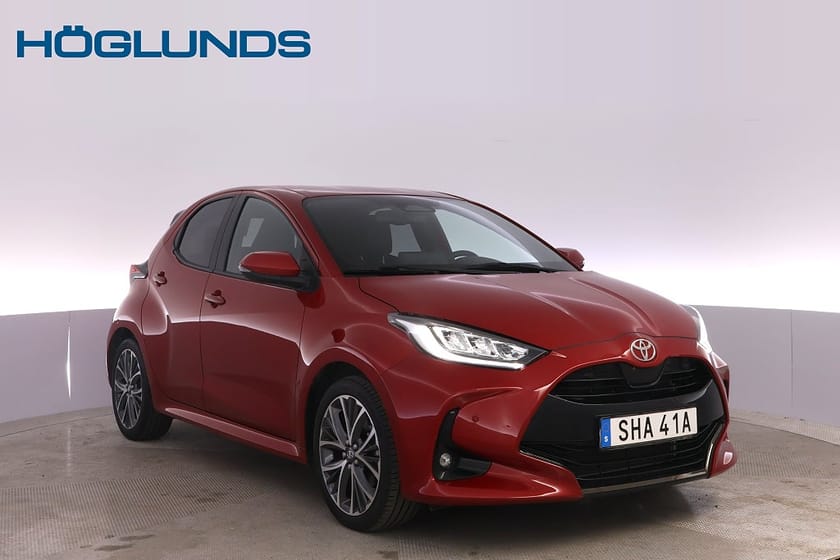 Bild 1 av Toyota Yaris Hybrid CVT 1.5 130 STYLE V-HJUL MOMS