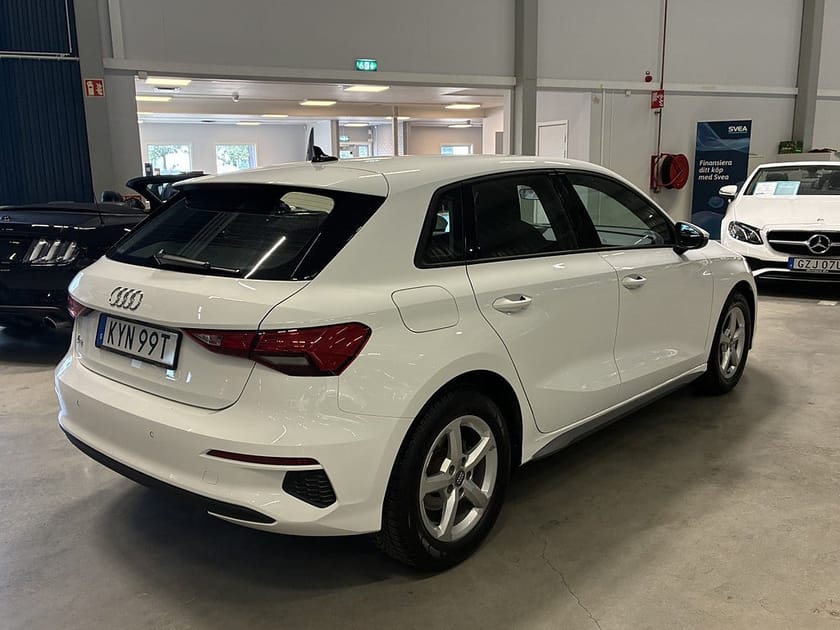 Bild 3 av Audi A3 Sportback 35 TFSI S Tronic Comfort Euro 6