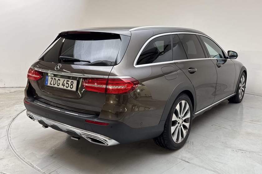 Bild 3 av Mercedes-Benz E 220 d 4MATIC All-Terrain 4M 194hk Avantgarde Premium
