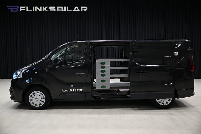 Bild 1 av Renault Trafic Skåpbil dCi 120HK L2|Inredning|Dubbeldörr|LED|GPS|Backkamera