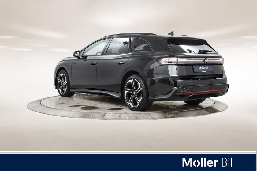 Bilde 3 av Volkswagen ID.7 GTX Tourer
