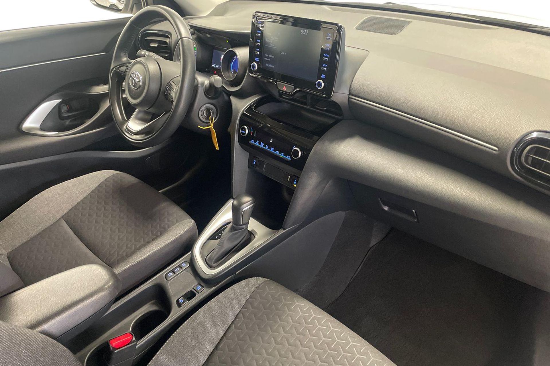 Toyota Yaris Cross 1.5 Hybrid 116 Active 2023, kuva 7/10