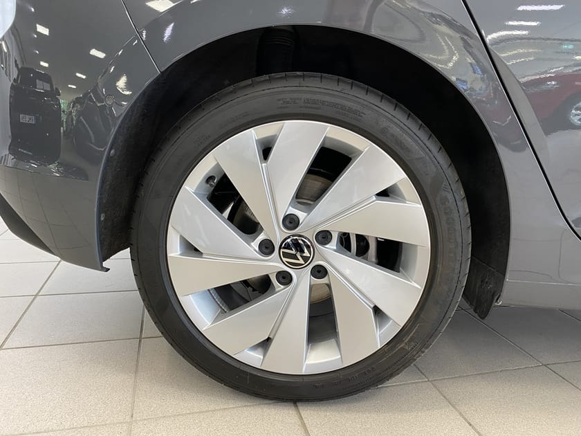 Bild 3 av Volkswagen Golf LIFE 1.5 ETSI 150 HK DSG