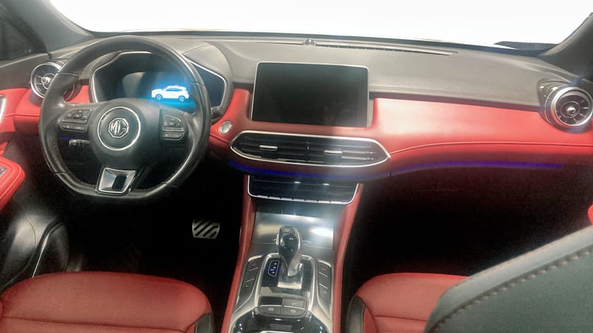 Bild 4 av MG EHS PHEV LUXURY RÖD/SVART KLÄDSEL