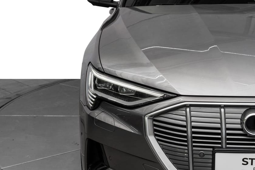 Bilde 4 av Audi e-tron 55 quattro Quattro/ACC/Krok/360/HUD/Skinn/Navi/Keyless/Ambient