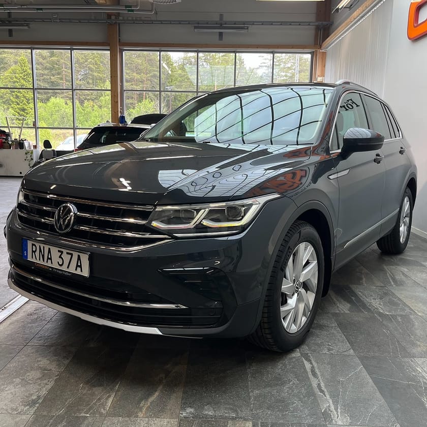 Bild 5 av Volkswagen Tiguan 2.0 TDI 4Motion Elegance H&K Cockpit Carplay Navi Drag