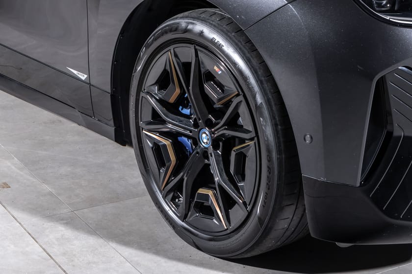 Bilde 3 av BMW iX M60 Bowers/Wilkins Skinn Luft 4-hjulstyring Krok