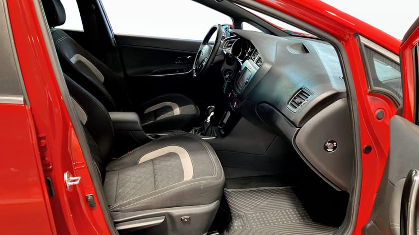 Bild 3 av Kia cee'd_sw SW 1,6 CRDI GT-LINE