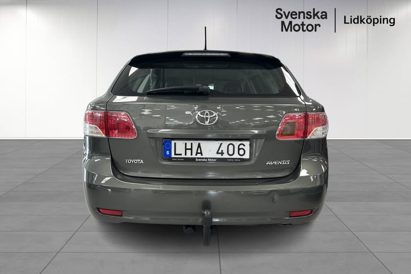 Bild 5 av Toyota Avensis Kombi 1.8 Valvematic Manuell Business I Drag I Nyservad I Nybesiktad