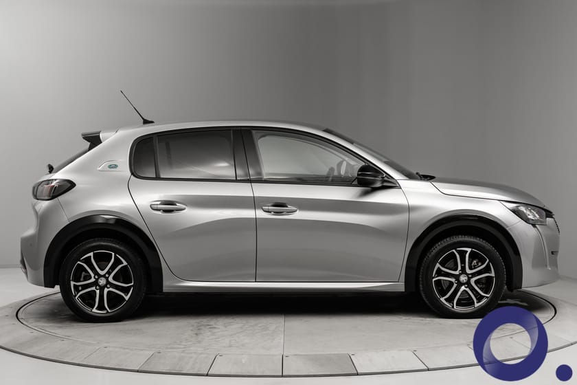 Bilde 5 av Peugeot 208 | Allure | Navigasjon | Ryggekamera