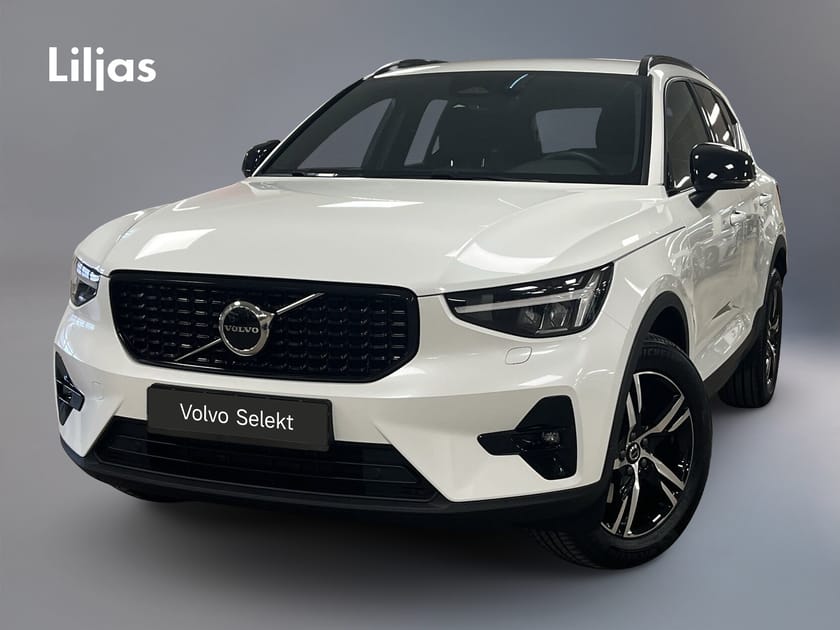 Bild 1 av Volvo XC40 B4 FWD Bensin Plus Dark//Adaptiv Farthållare//