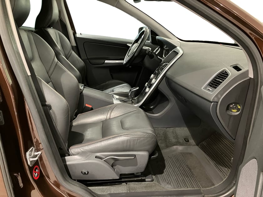 Bild 5 av Volvo XC60 D4 AWD Summum Business E PRO