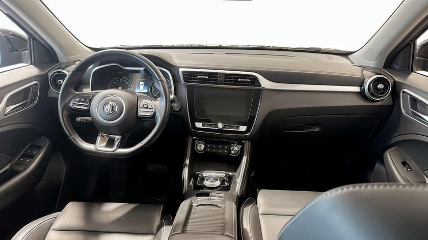 Bild 4 av MG ZS EV Luxury 45kWh 143hk Panorama Backkamera