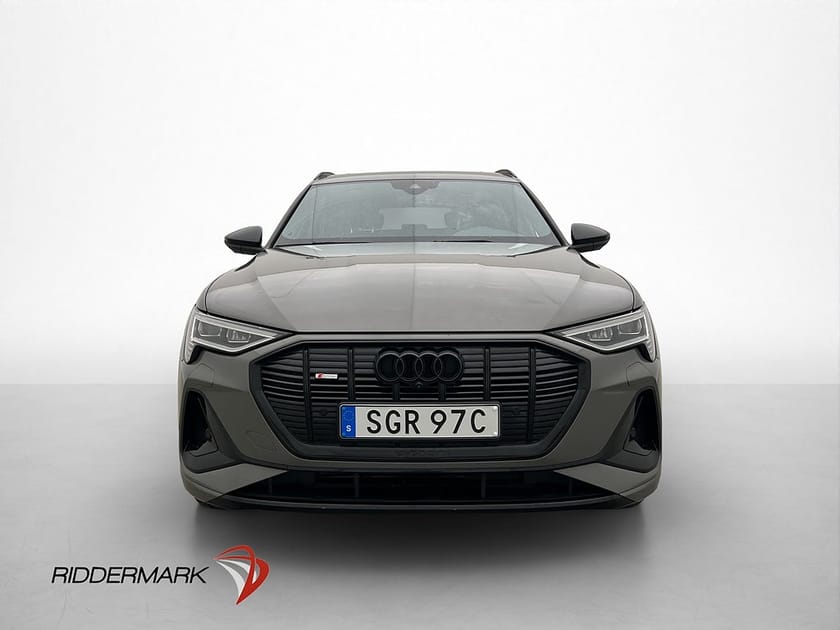 Bild 3 av Audi e-tron 55 quattro 408hk MOMS S-line Drag Pano Kamera