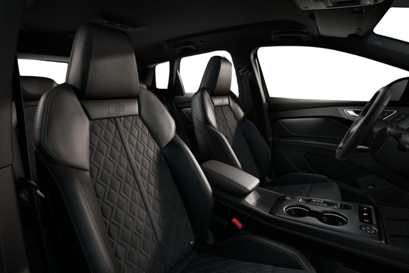 Bild 5 av Audi Q4 e-tron quattro S-line plus edition evolution 299 hk