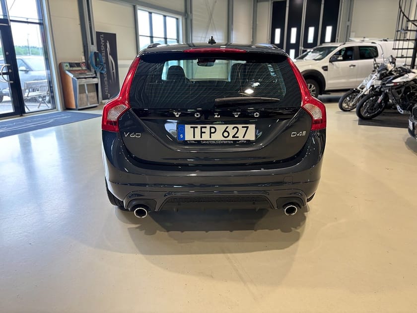 Bild 4 av Volvo V60 D4 Geartronic R-Design BLIS/NAV *Räntekampanj 2,99%*