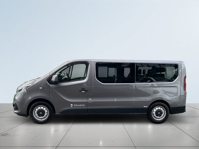 Bild 4 av Renault Trafic Grand Kombi 2.0 dCi EDC Moms/S&V-Hjul/Backkamera/