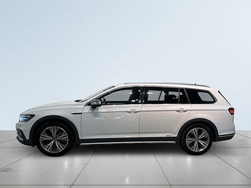 Bild 4 av Volkswagen Passat Alltrack 2.0 TDI SCR AWD Drag Dvärm Kamera GPS SoV