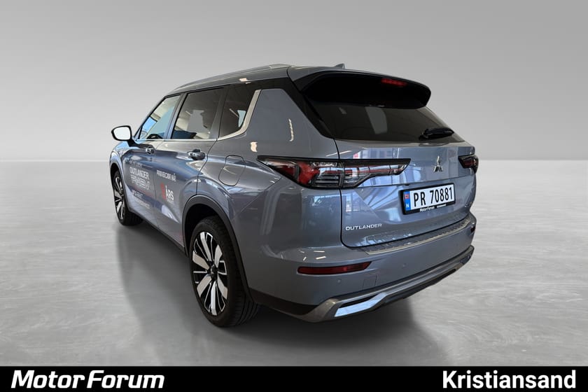 Bilde 3 av Mitsubishi Outlander PHEV Intense/ Demobil/ 4x4/ Acc/ Hud/ Yamaha/ CarPlay/ +++