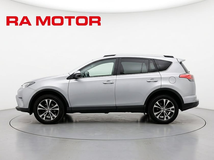 Bild 4 av Toyota RAV4 2.2 D-4D AWD 150hk Edition Feel Drag Kamera M-Värm