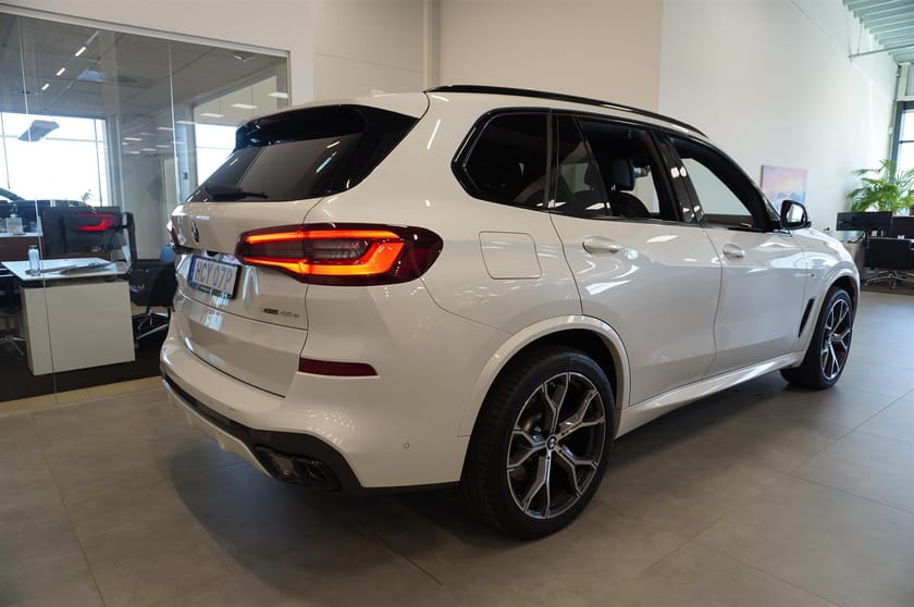Bild 4 av BMW X5 xDrive45e iPerformance M-Sport Innovation Edition DAP Komfortstol Pano 21