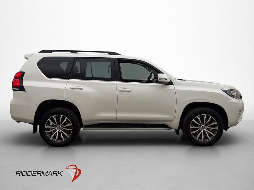 Bild 4 av Toyota Land Cruiser 2.8 D 4WD 177hk Skinn Drag Värm 2Brukare