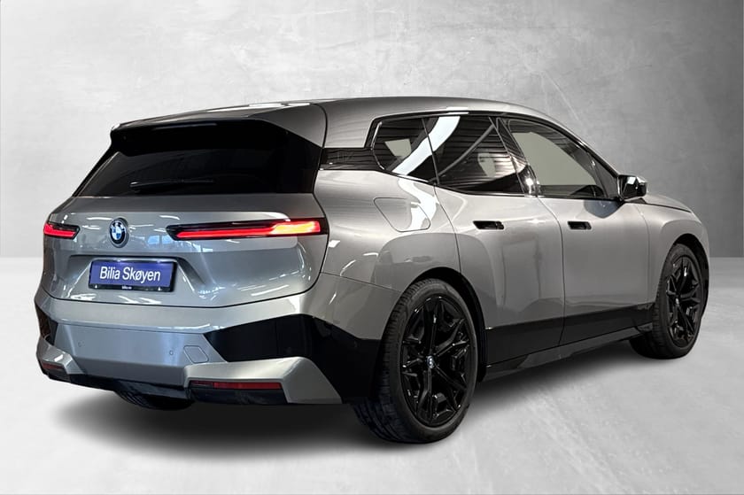 Bilde 4 av BMW iX xDrive40 Fully Charged H/K, Multifunksjon, ACC, Krok