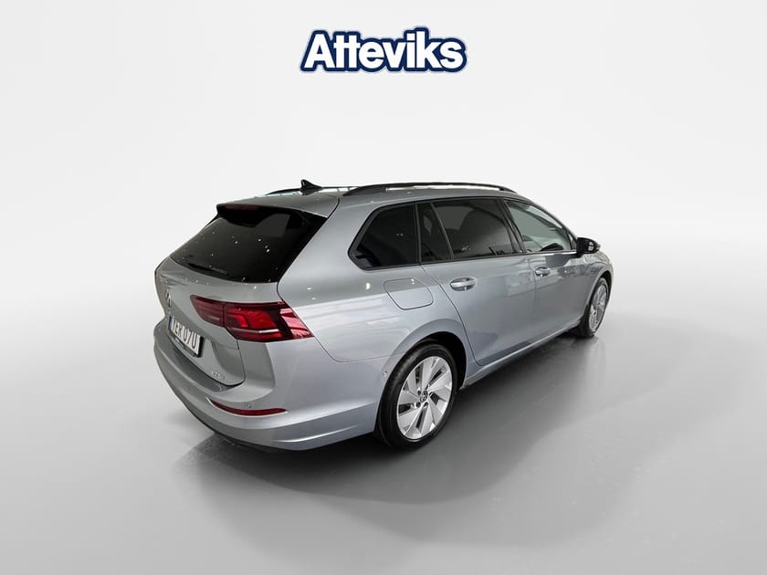Bild 3 av Volkswagen Golf Sportscombi LIFE 1.5 eTSI 150 HK *Komfortpaket/Drag*