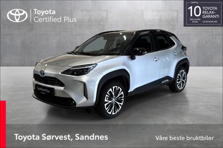 Toyota Yaris Cross Hybrid AWD-i 1.5 Bensin Automat Executive Bi-Tone