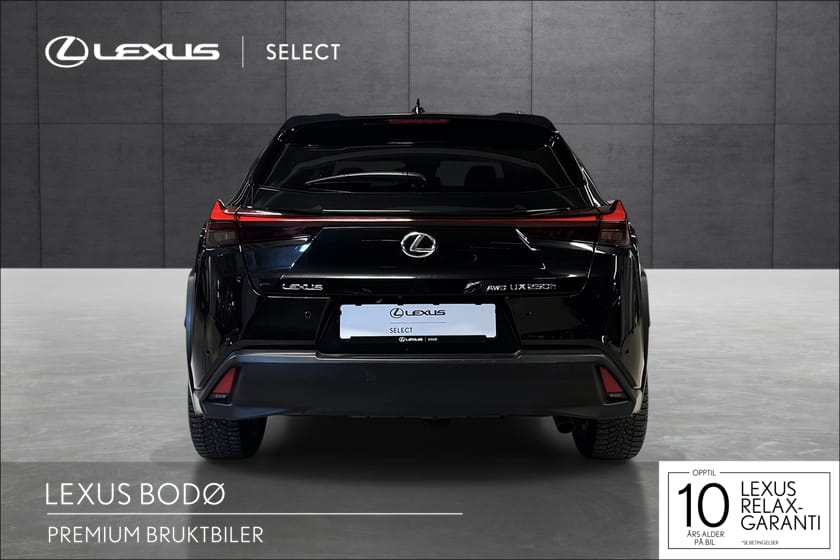 Bilde 4 av Lexus UX 250h E-Four