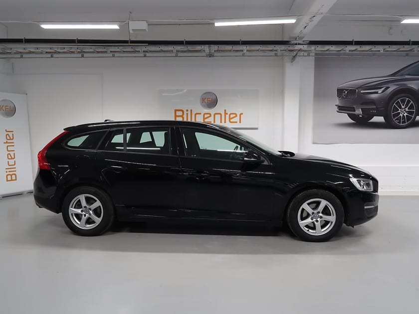 Bild 5 av Volvo V60 T3 V-Däck ingår *Kamremsbytt* Drag-BT-Farth-Parksensor-