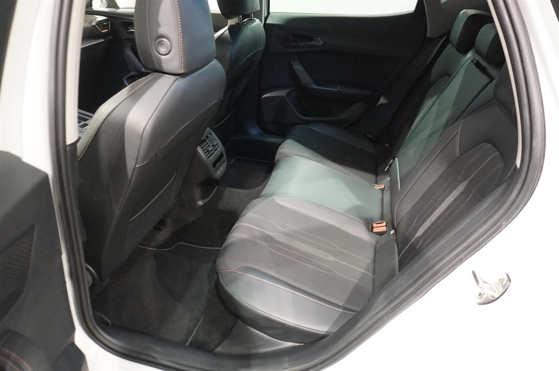 Cupra Formentor 1.4 E-Hybrid DSG 2023, photo 5/10