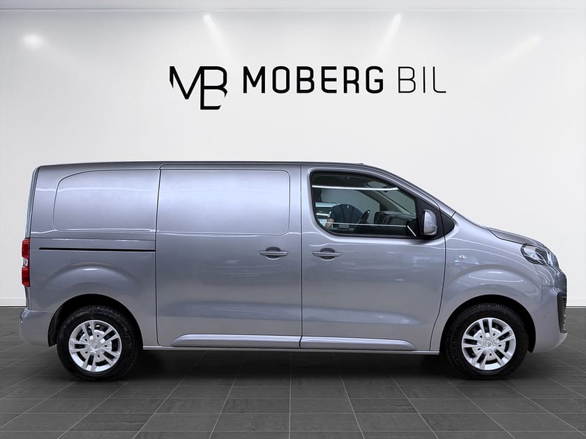 Bild 3 av Citroën 2.0 BlueHDi 120 Dangel Jumpy 4x4 122hk L2 360 Drag CarPlay Värmare