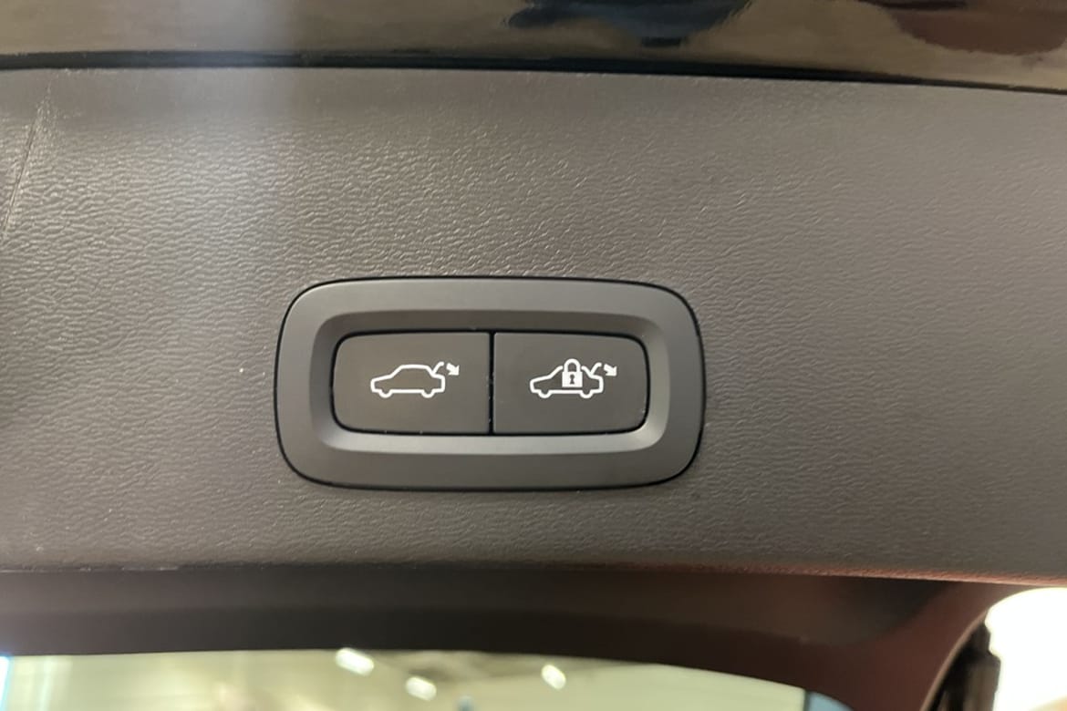 Volvo XC40 2024 - miniatyr 16