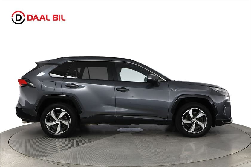 Bild 5 av Toyota RAV4 Plug-in Hybrid AWD 306HK X-EDITION DRAG B-KAM JBL®
