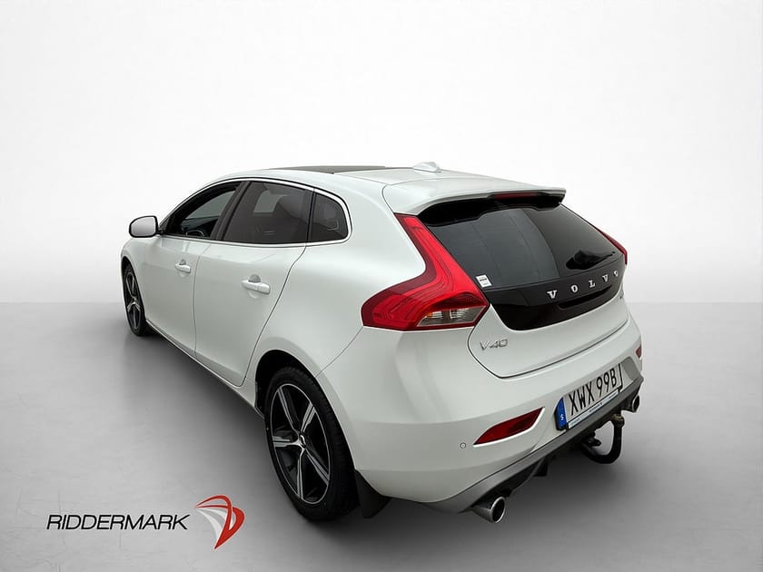 Bild 5 av Volvo V40 T3 152hk R-Design Pano P-Värm Kamera Drag Elstolar