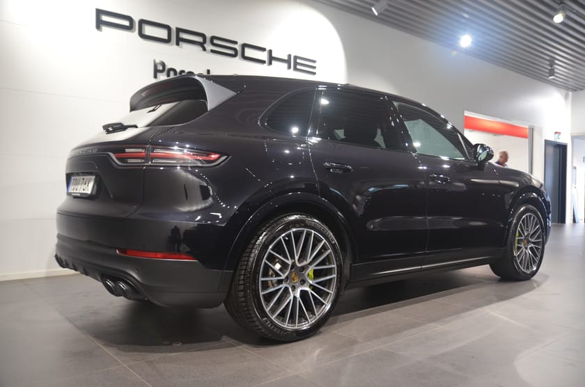 Bild 4 av Porsche Cayenne E-Hybrid 