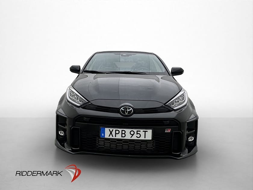 Bild 2 av Toyota GR Yaris iMT 261hk 4WD JBL Navi HuD Kamera