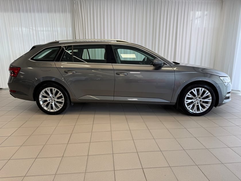 Bild 2 av Škoda Superb Kombi 1,5 TSI 150 HK DSG7