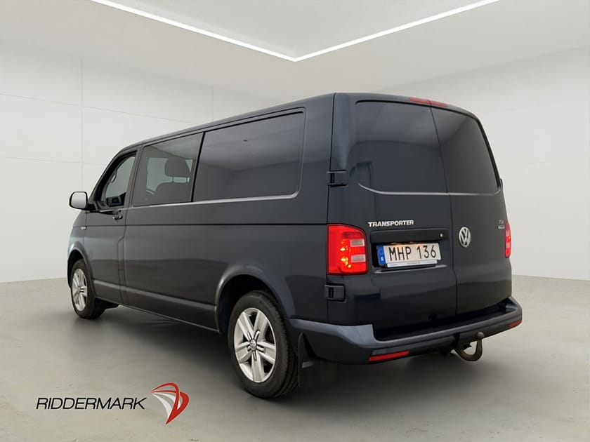 Bild 2 av Volkswagen Transporter Kombi L2 Värmare LED PDC Drag CARPLAY